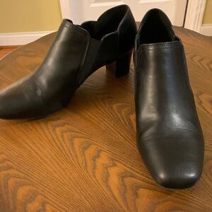 East 5th size 12 shootie